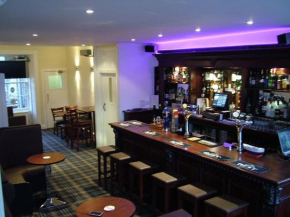 Гостиница Aberdour Hotel, Stables Rooms & Beer Garden  Абердор